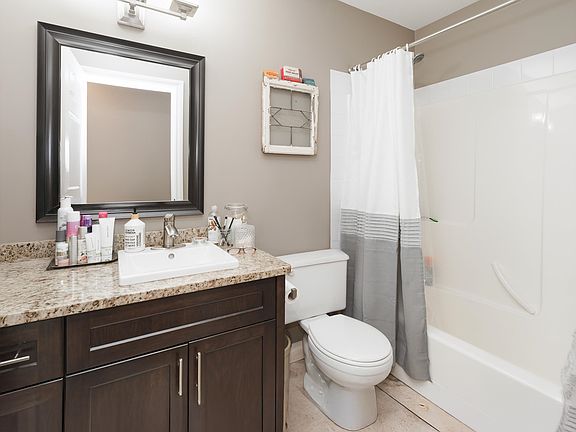 5th image of 5415 Peach Rd #13