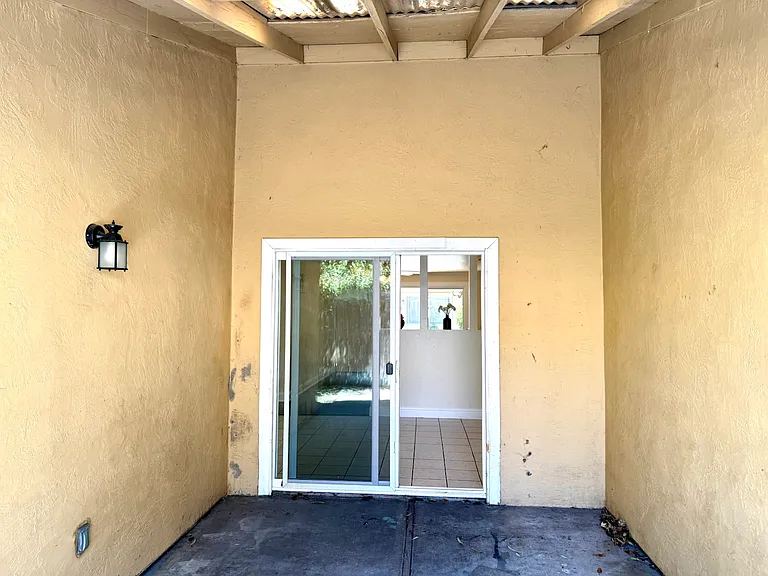 8815 Kelley Dr — Photo 16