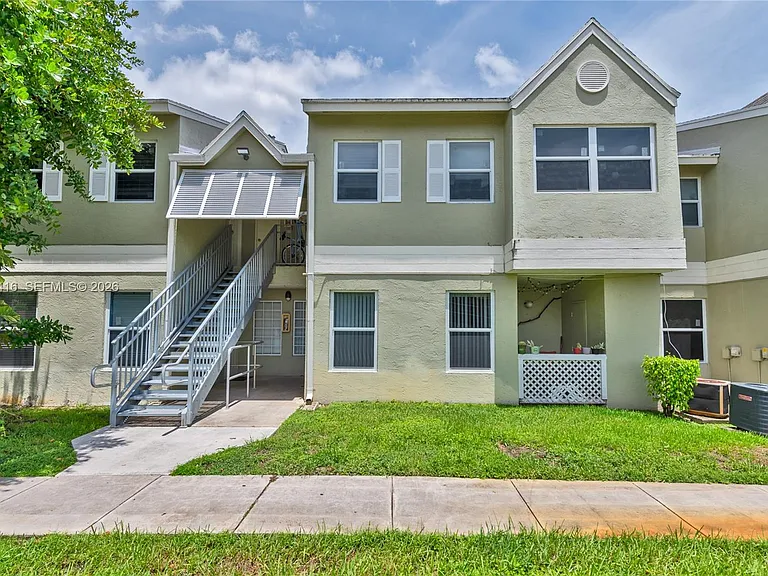 17485 NW 67th Ct #D-21 — Photo 1