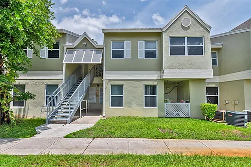 17485 NW 67th Ct #D-21 Photo 1