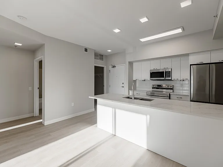 15 Refinery Way — Photo 38