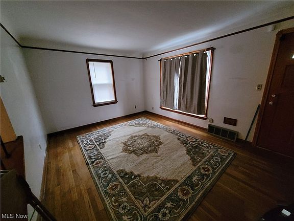4th image of 4494 W 157th St