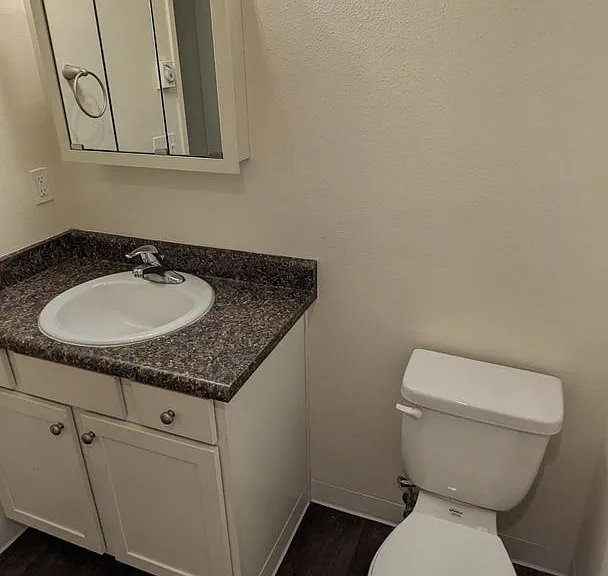 Royal Crest Townhomes — Photo 27