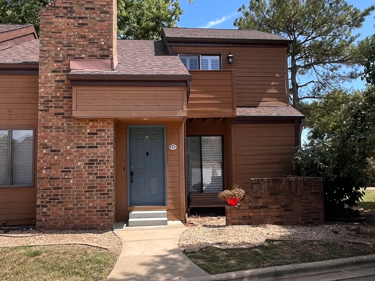 3 bed, 2797 sqft, $1,600 — Photo 2