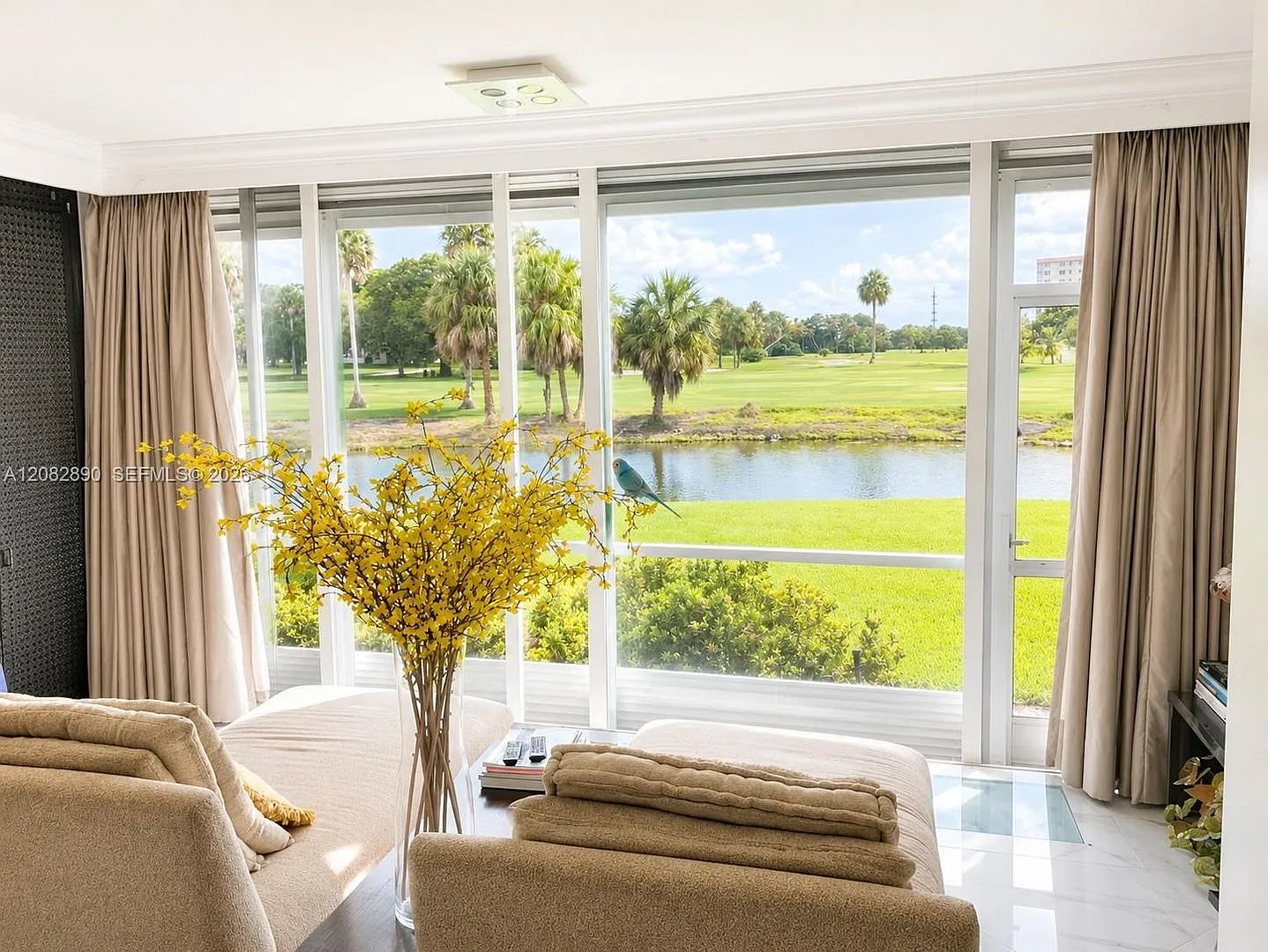 555 Oaks Lane 107, Pompano Beach, FL 33069 — Photo 2