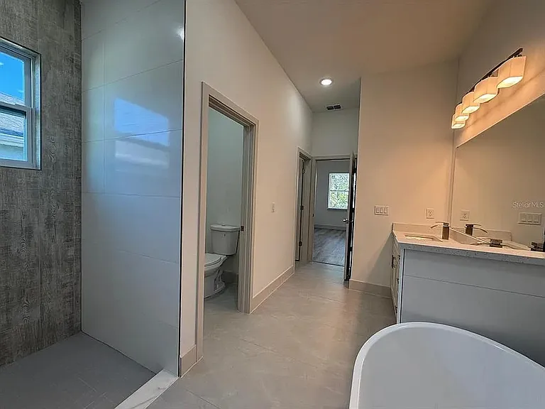 311 Yule St — Photo 12