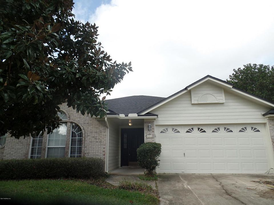 1st image of 4518 Pebble Brook Dr