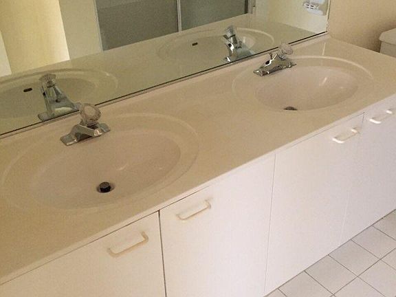 Dual sinks in master bathroom