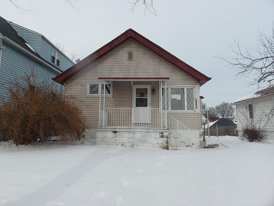 1st image of 3854 E Underwood Ave
