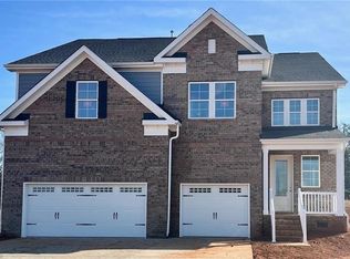 5604 Penguin Dr, Summerfield, NC 27358