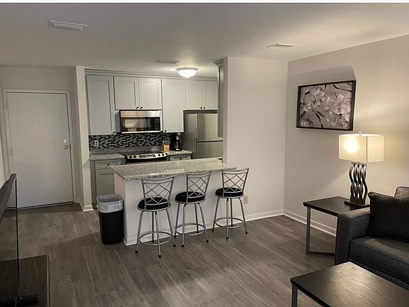5th image of 6840 Blue Heron Blvd Unit 103