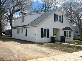 606 Peltier St, Marshall, MN 56258
