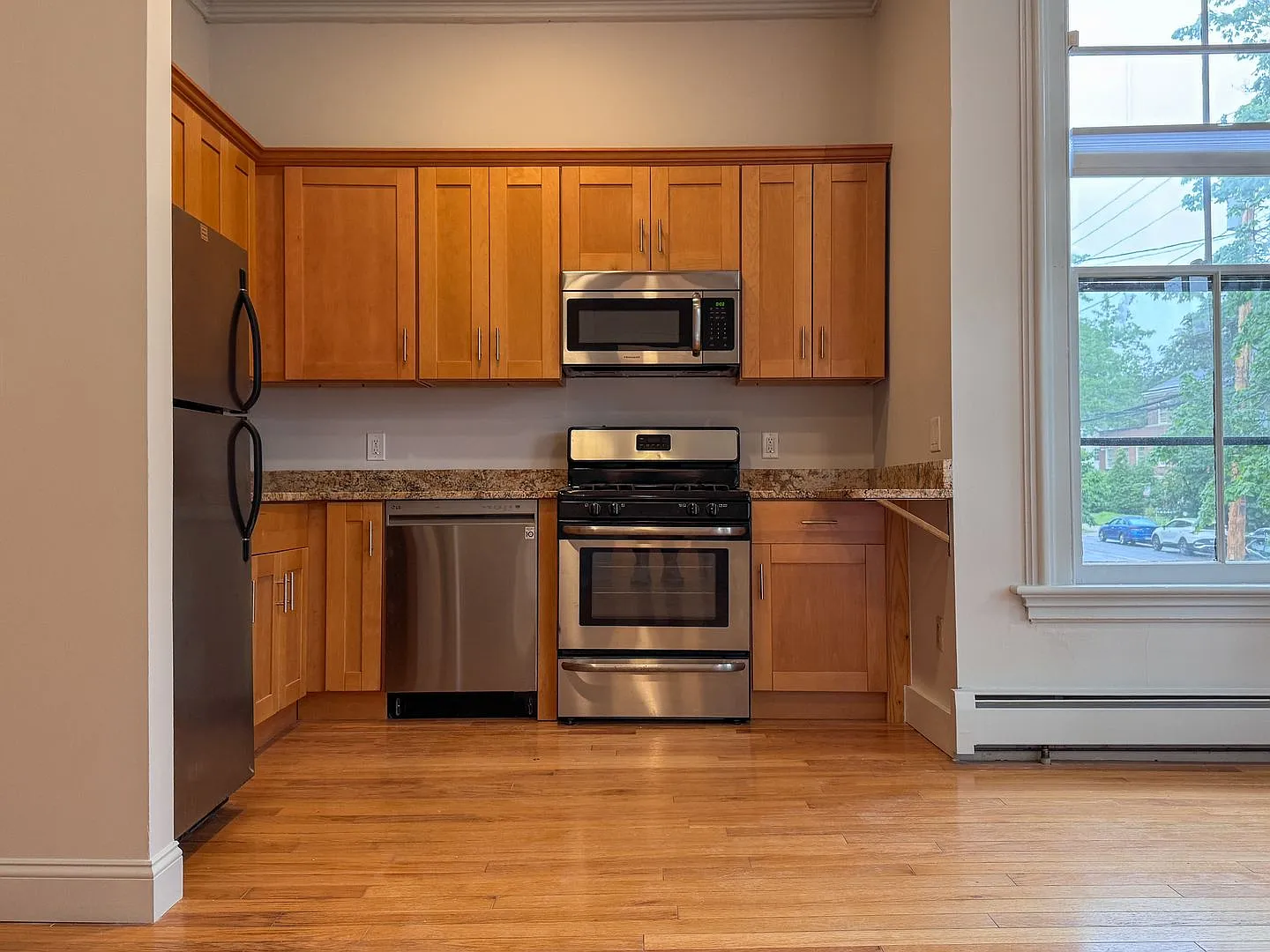 240 Edwards St. — Photo 3