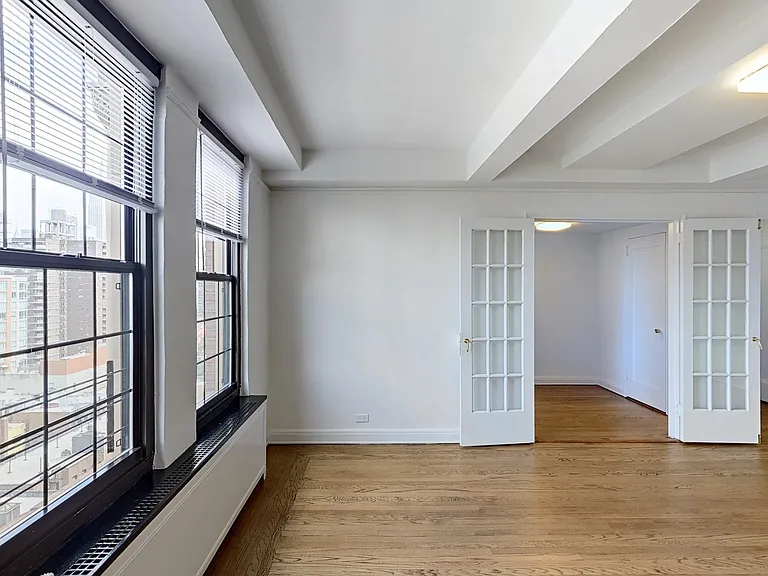 450 W 24th St #12D — Photo 7