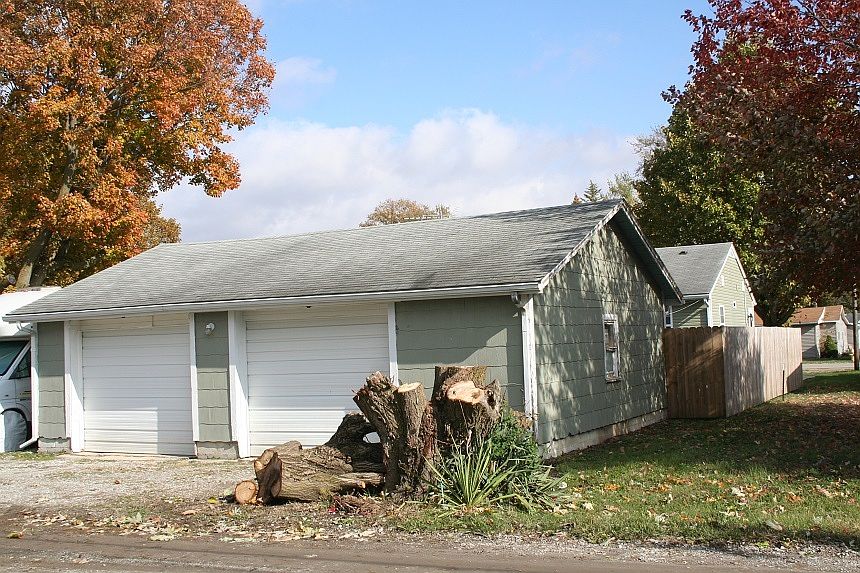 2nd image of 1006 Central Ave