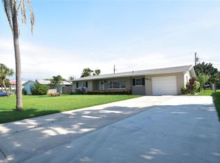 6611 Colonial Dr, Sarasota, FL 34231