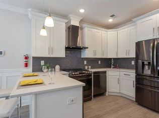 948 Summit Ave, Jersey City, NJ 07307