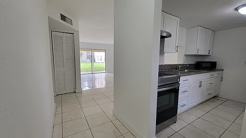 2800 NW 56th Ave Photo 1