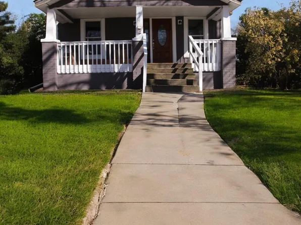 615 S Mountain St, Cherryville, NC 28021