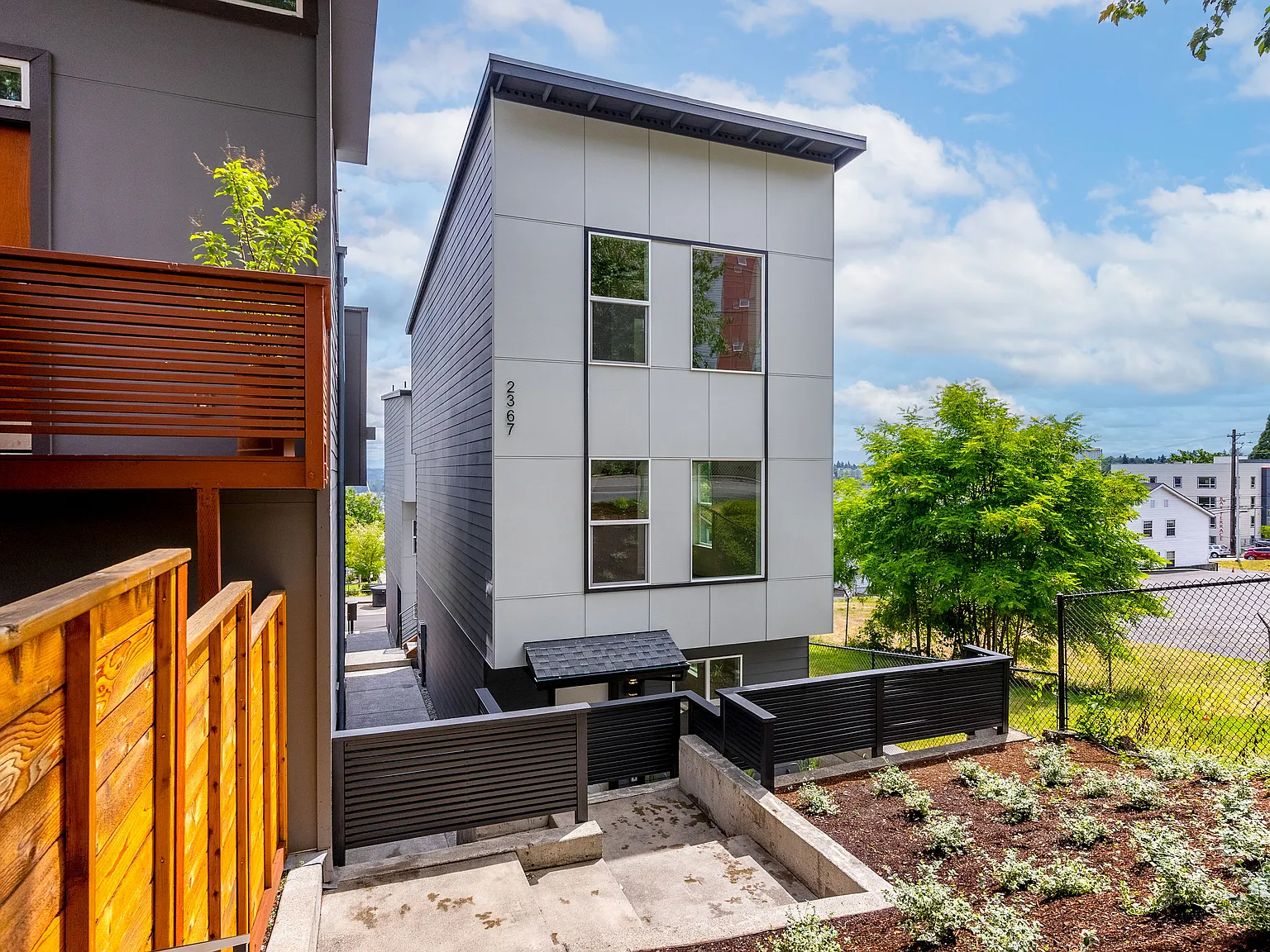 1 bed, 500 sqft, $1,600 — Photo 3