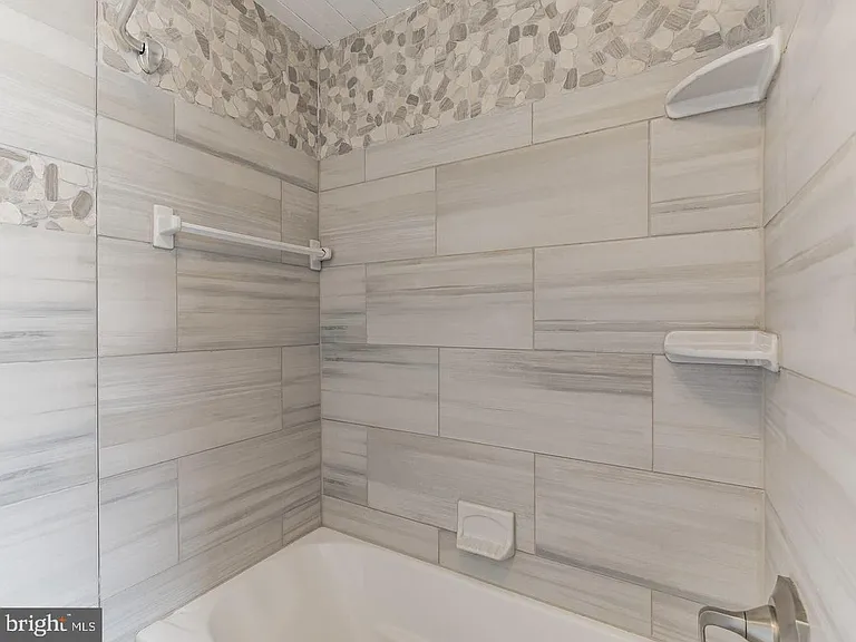 3170 Almond St — Photo 18