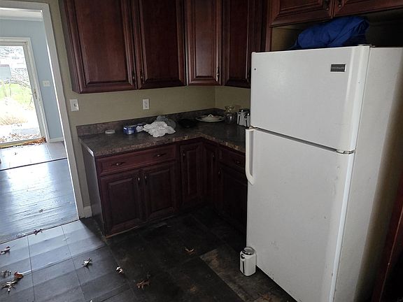5th image of 906 Norway Ave