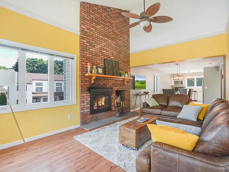 125 Stringham Rd #28 — Photo 3