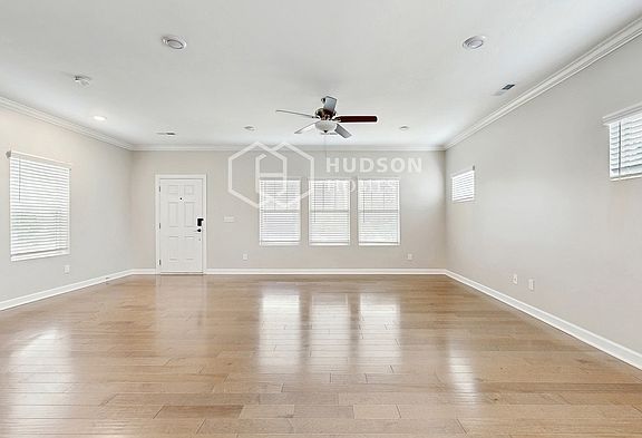 5th image of 4001 Armstrong Farm Dr