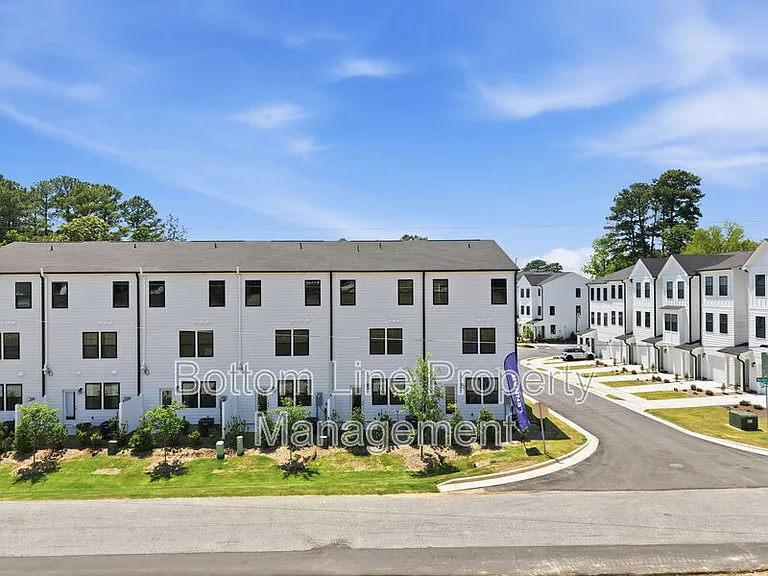 2308 Oakwood Meadows Ct — Photo 13