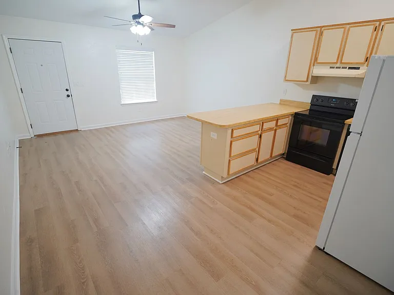 1188 High Rd — Photo 4