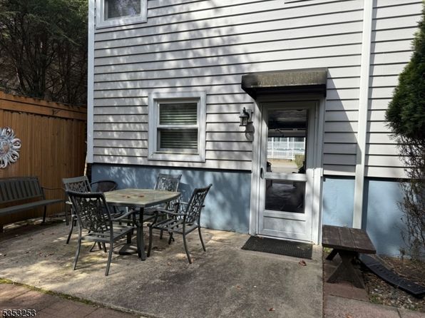 54 S Central Ave, Ramsey, NJ 07446