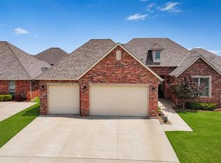 632 Spavinaw Ln, Edmond, OK 73025