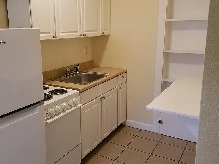 2610 E Douglas Ave #6 — Photo 5