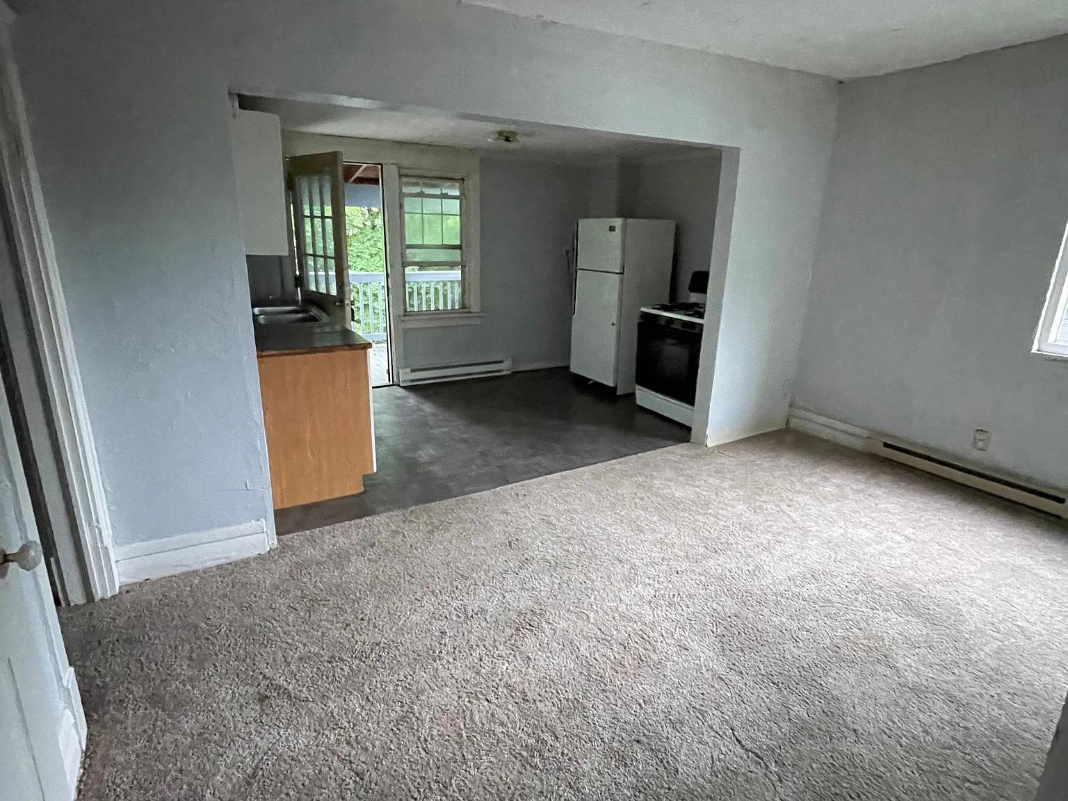 1491 Chippewa Ave — Photo 2