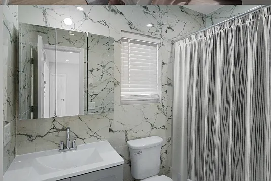 30 Franklin Ave — Photo 8