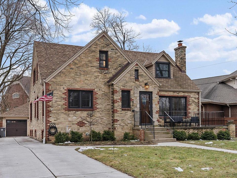 1st image of 805 East Birch AVENUE