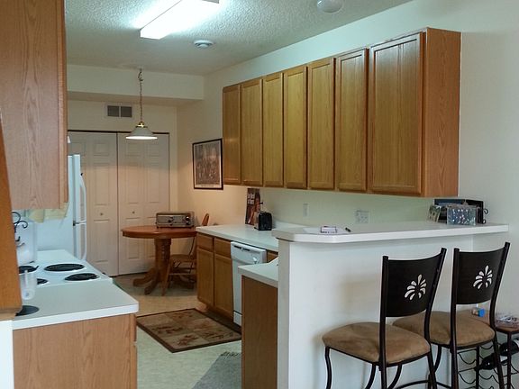 2nd image of 5040 Holly Ln N Unit 8