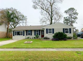 3326 River Oaks Dr, New Orleans, LA 70131