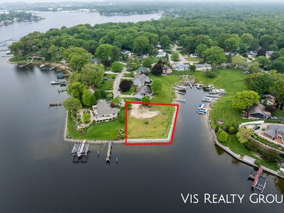 16073 Lake Point Dr, Spring Lake, MI, 49456