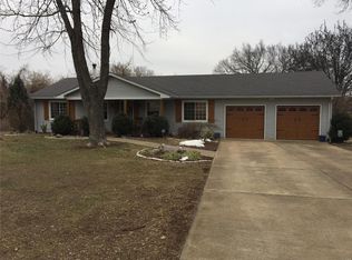 9764 Sassafras Dr, Hillsboro, MO 63050
