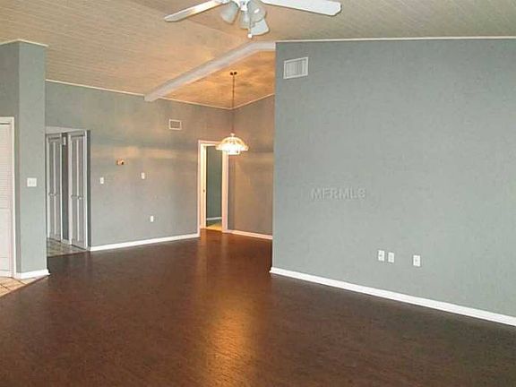 4th image of 7201 Country Club Dr