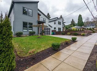 7778 SE Main St, Portland, OR 97215