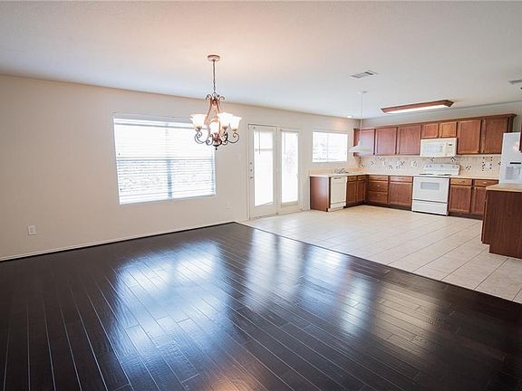 4th image of 1314 Kiwi Ct