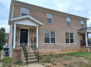 104 Adena Loop, Radcliff, KY 40160