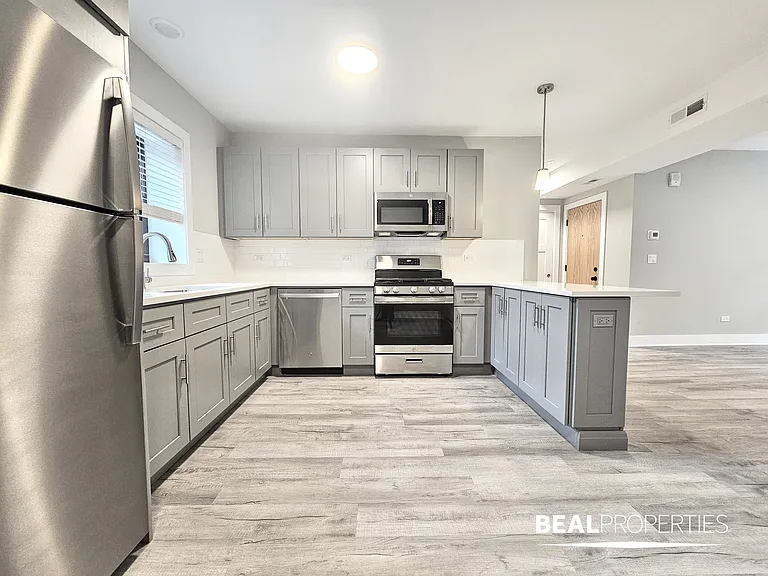 1133-1139 Oak Ave — Photo 20