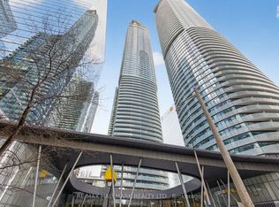 14 York St #2301, Toronto, ON M5J 0B1