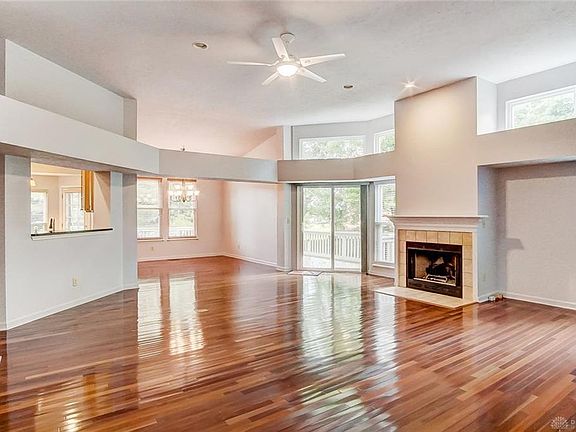 2nd image of 1404 Muirfield Ct