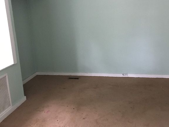 3rd image of 519 Pine St