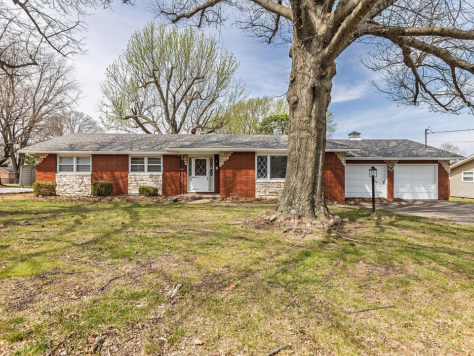 1st image of 3333 N Delaware Avenue