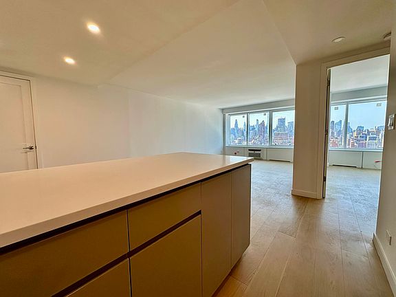5th image of 175 W 87th St APT 25B